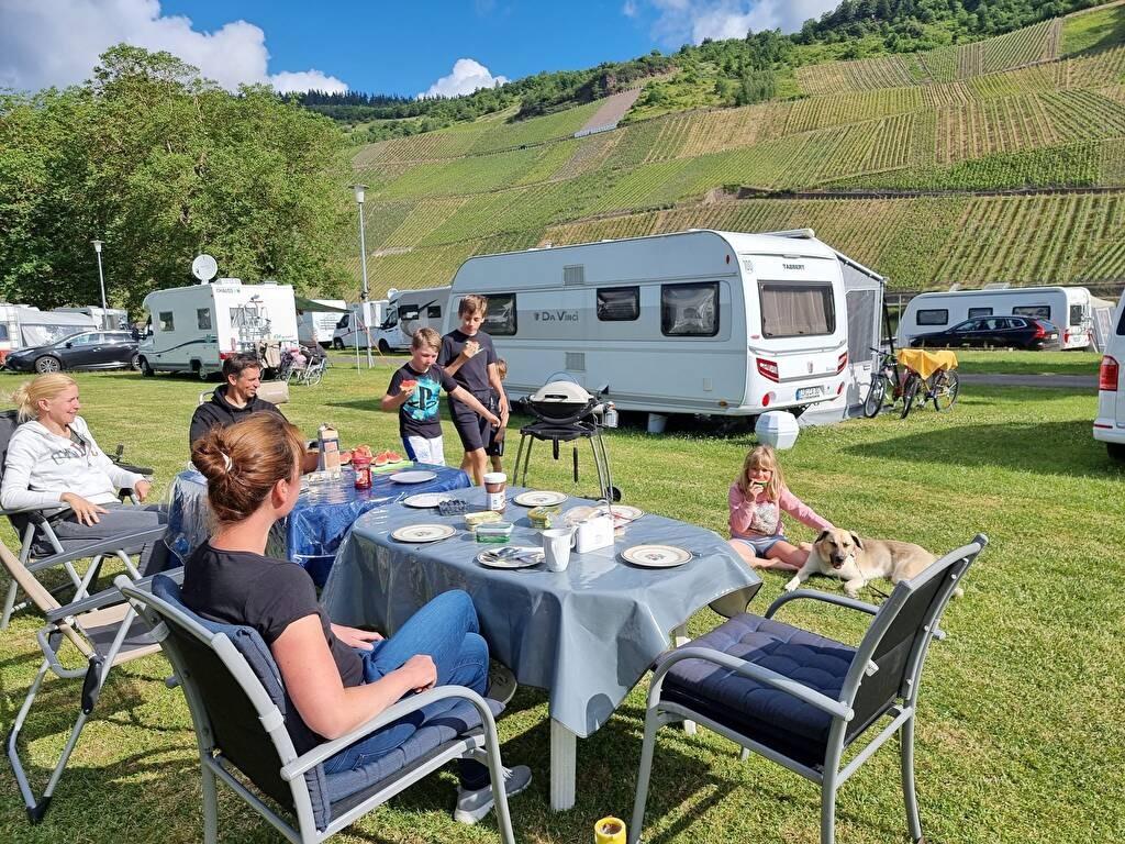 10 X Beste Campings Langs De Moezel Waar Kamperen