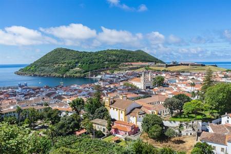 Bezienswaardigheden Angra do Heroísmo vanaf Miradouro do Outeiro da Memória