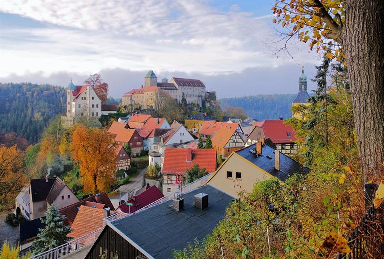 Dorpje Hohnstein met burcht, Saksisch Zwitserland