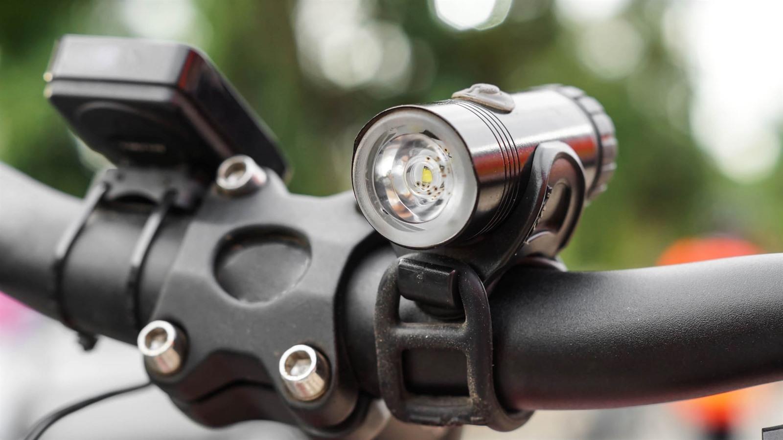 Vruchtbaar slachtoffers nek Beste fietsverlichting kopen 2023: wat is het beste fietslicht?