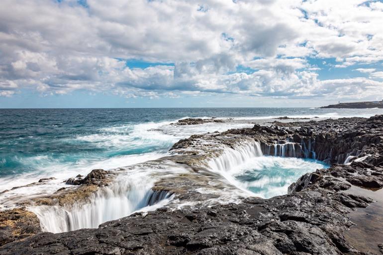 Het spuitgat van El Bufadero de la Garita, Gran Canaria