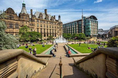 Het stadhuis van Sheffield en de vredestuinen, Sheffield