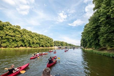 Ontdek Leipzig vanop het water tijdens deze 3-uur durende kanotocht