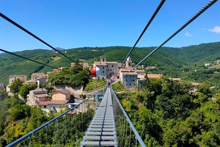 Ponte Tibetano di Sellano: spectaculaire hangbrug Umbrië