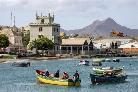 Replica van de iconische Torre de Bélem in Mindelo, Sao Vicente