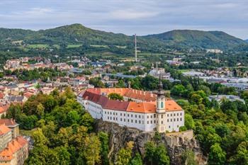 Uitzicht op het kasteel van Děčín