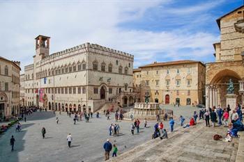 Uitzicht op Piazza IV Novembre in Perugia