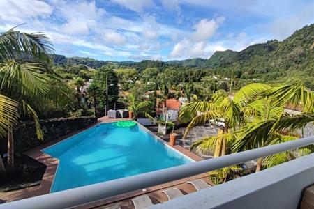 Vista do Vale - Hotel met buitenzwembad en prachtig uitzicht op de Furnas vallei