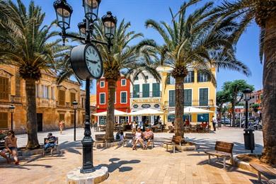 Wandeling door het centrum van Ciutadella de Menorca